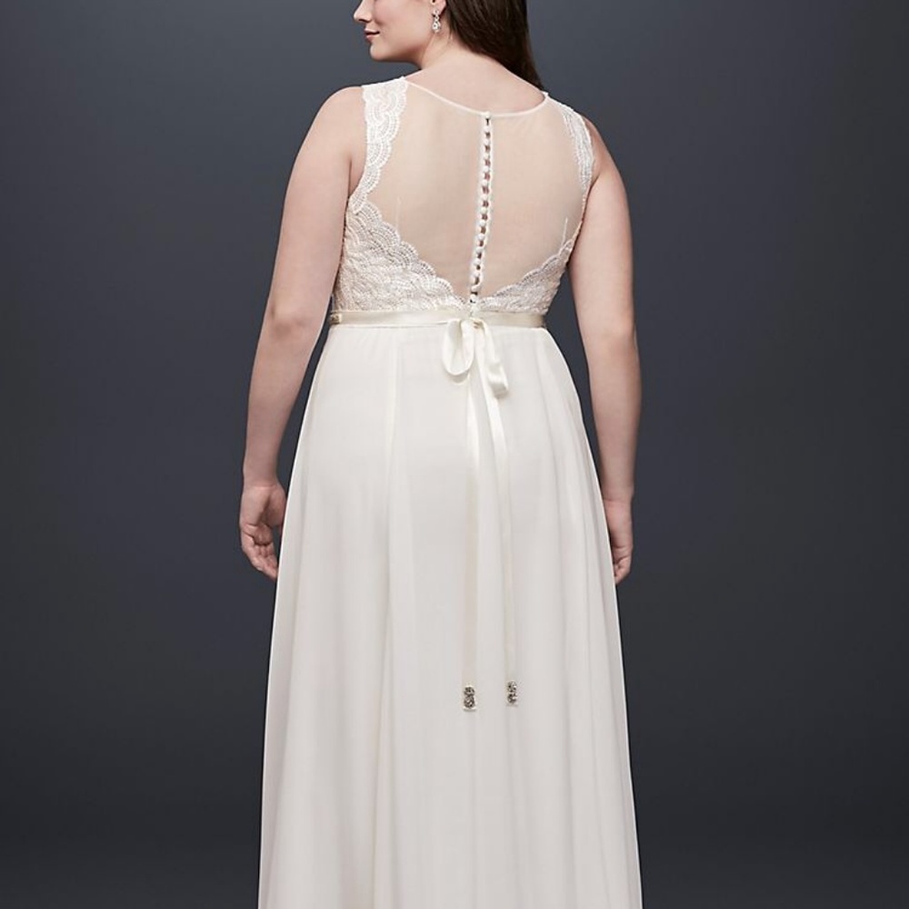 NWT Art-Deco Scalloped Lace Wedding Dress - Picture 3 of 6